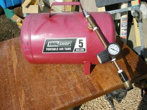 lot 21 image: Toolshop Portable Air Tank