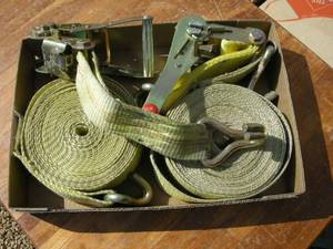 lot 28 image: 2 Keeper Ratchet Straps