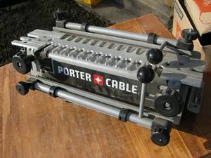 lot 34 image: Porter Cable Dovetail Jig