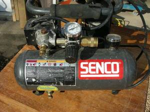 lot 36 image: Senco Air Compressor