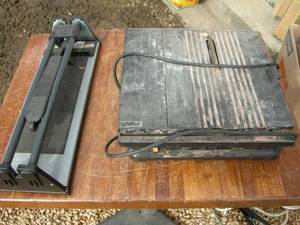 lot 48 image: Tile Saw and Cutter