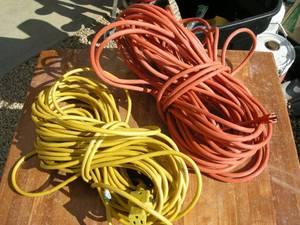 lot 50 image: 2 Heavier Extension Cords