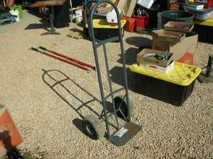 lot 78 image: Milwaukee 2 Wheel Dolly