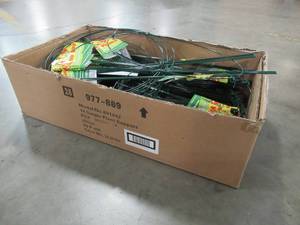 lot 229 image: OPEN BOX of Approximately 30 Vigoro Single Plant Supports in Green, 977889