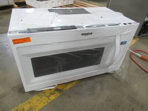 lot 279 image: Whirlpool 1.7-cu ft Over-the-Range Microwave (White) WMH31017HW - Missing Plate