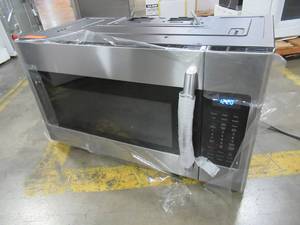 lot 280 image: Samsung 1.8 cu. ft. Over the Range Microwave in Stainless Steel with Sensor Cooking, ME18H704SFS - Missing Plate