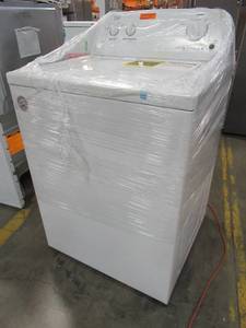 lot 285 image: Roper 3.5-cu ft High-Efficiency Top-Load Washer with Agitator (White) RTW4516FW. Broken Hot Water Hook Up.