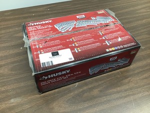 lot 36 image: Husky 14 in., 38 in. and 12 in. Drive Socket Set (200-Piece)