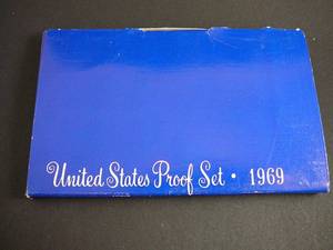 lot 4 image: 1969 U.S. Proof Set 5 Coins