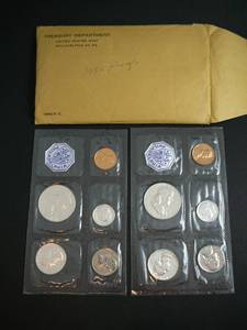 lot 15 image: 1956 U.S. Uncirculated Mint Set 10 Coins