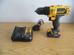 lot 1 image: DeWalt Drill - Battery - Charger