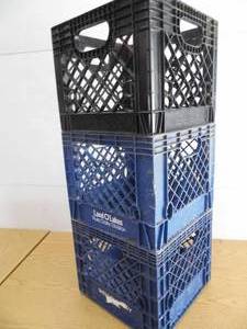lot 14 image: Lot of 3 Milk Crates