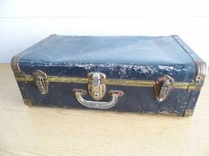 lot 53 image: Metal Suitcase