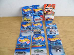 lot 62 image: HotWheels - Matchbox
