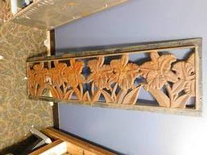 lot 55 image: Innova Cast Iron Floral Bench Back