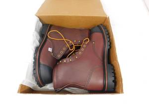 lot 65 image: Labonville Mens 12 Workboots