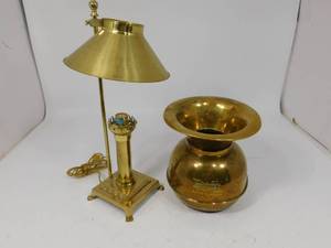 lot 83 image: Spit Can and Table Lamp