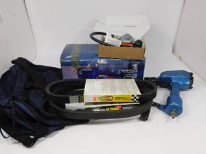 lot 93 image: Misc Items