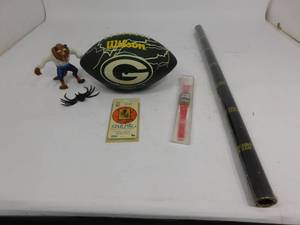 lot 106 image: Misc Items
