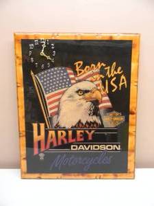 lot 20 image: VINTAGE BORN IN THE USA HARLEY DAVIDSON EAGLE CLOCK - NICE VERY COOL PIECE - APPROX 18 BY 22 - SEE PICTURES
