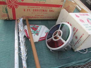 Antique Tinsel Tree, Color Wheel