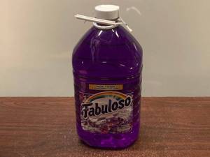 lot 54 image: Fabuloso