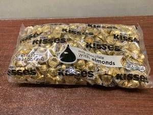 lot 17 image: Hersheys Kisses with Almonds