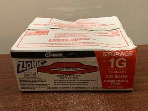lot 25 image: Ziploc 1 Gallon Bags