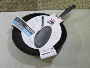Good Grip Non-Stick 12 Open Frypan...