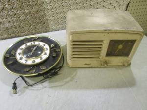 Vintage Admiral Radio and United El...