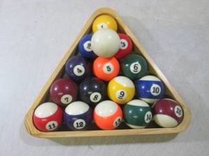 Set of PoolBilliard Balls with Rac...