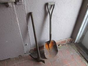Vintage Pick and Shovel  RMDR...