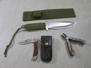 Knives and Multi Tool  RMDR...