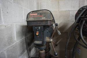 lot 6 image: Sears Craftsman 20 2 hp Pedestal Drill Press