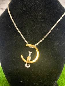 Stunning Cat Necklace