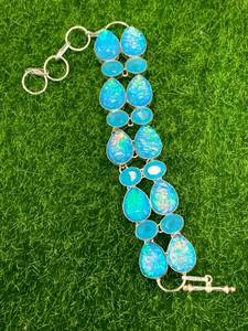 Absolutely Stunning Womens Bracelet
