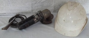 lot 20 image: Angle Grinder