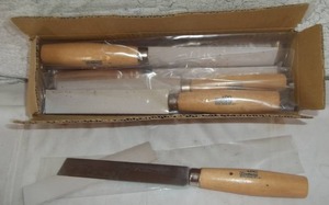 lot 26 image: Construction Knives
