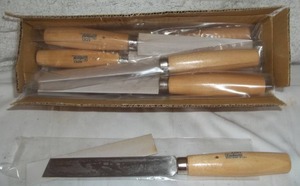 lot 27 image: Construction Knives