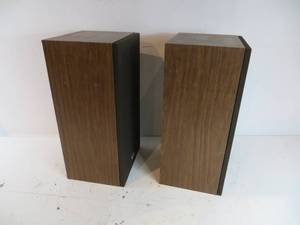 Pair of Toshiba Speakers