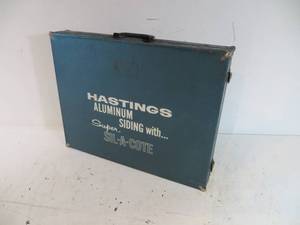 VINTAGE Hastings Aluminum Siding Box