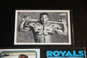 Bo Jackson Rookie and Iconic Card Lot  5 Cards