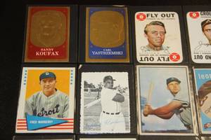 1950s and 1960s Baseball Card Lot  14 Cards