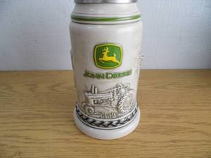 John Deere Stein