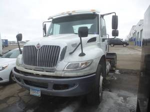 lot 12 image: 2015 International 4400 SBA Single Axle # 1674