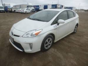 lot 11 image: 2013 Toyota Prius # 1915