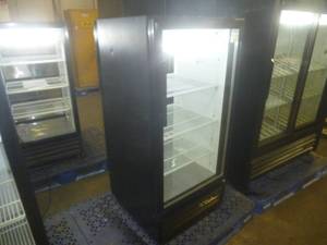 lot 27 image: True Glass Door Merchandiser Cooler # 123965