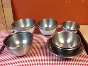 lot 36 image: Mixing Bowls
