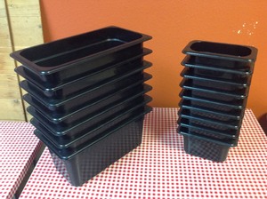 lot 39 image: Cambro Containers