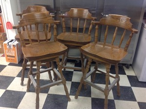 lot 84 image: 4 Bar Stools